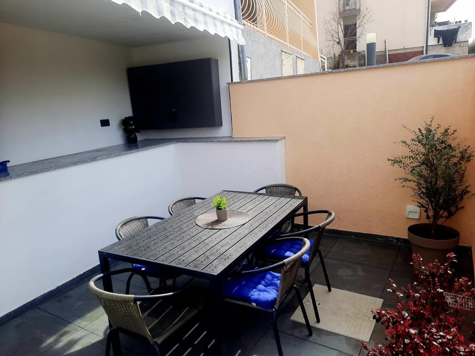 Modern 4 stars Apartment with terace & free parking Apartment in Šibenik