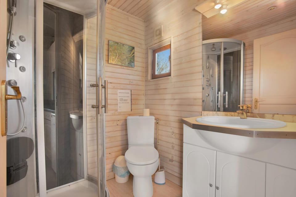 Chalet 2 FLAMANT ROSE Chalet in Roquebrune-sur-Argens