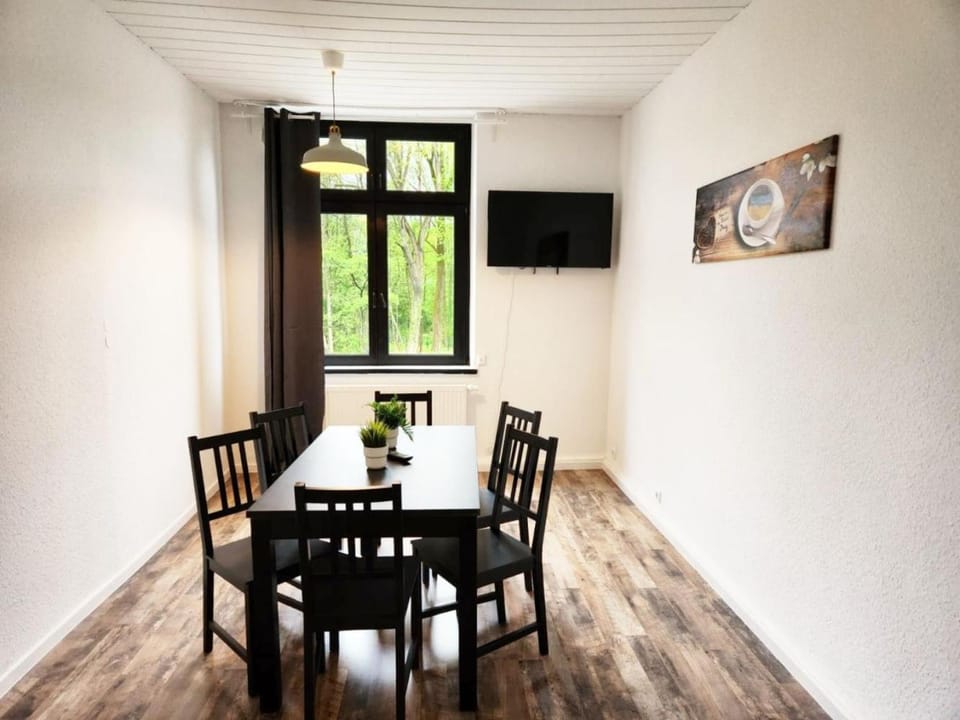 TV and multimedia, Dining area