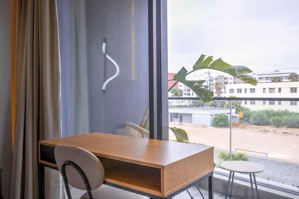 Modern Studio Casablanca Quartier des Hopitaux Near Maarif Tram Terrace Parking - Laa Apartment in Casablanca