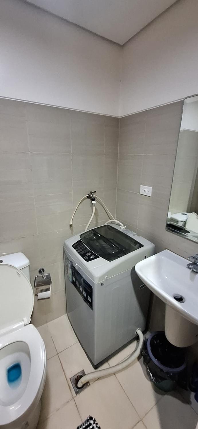 Shore A 1125 Apartment in Pasay