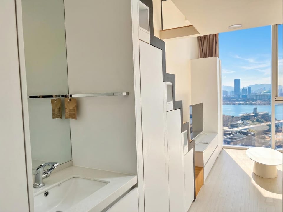 스퀘어19 Apartment in Seoul