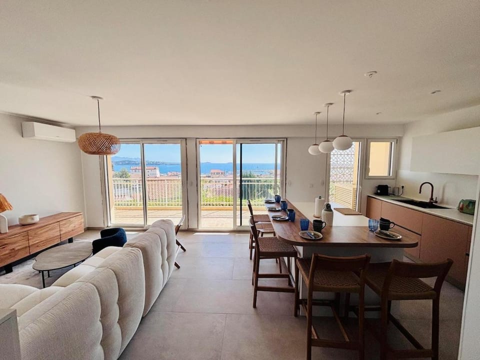 Magnifique appartement avec terrasse vue mer 6 couchages Apartment in French Riviera