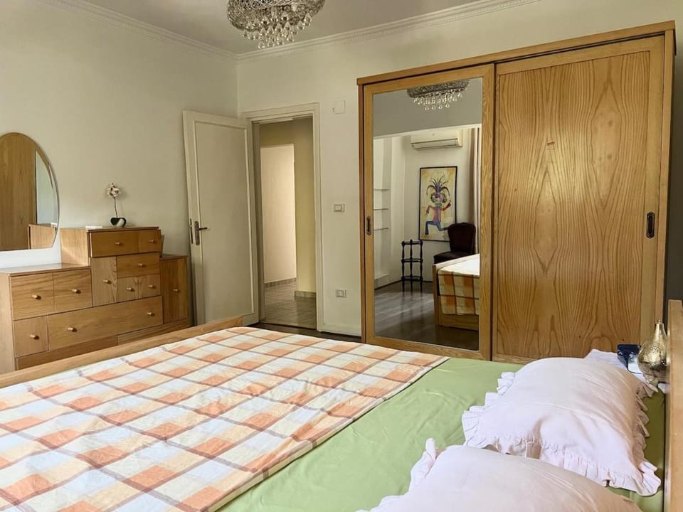 Bed, Photo of the whole room, Bedroom, wardrobe