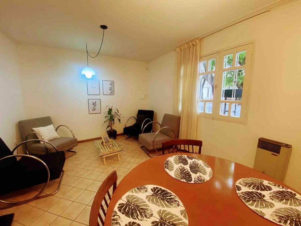 Living room, Dining area, Street view, heating