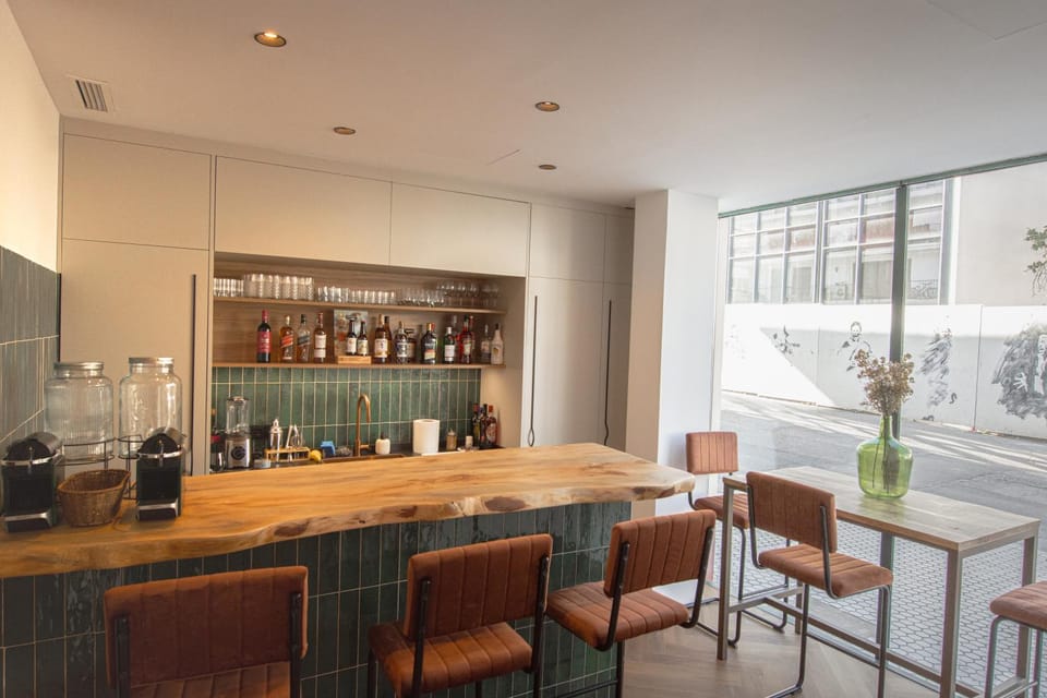 Lounge or bar, Lounge or bar, Drinks