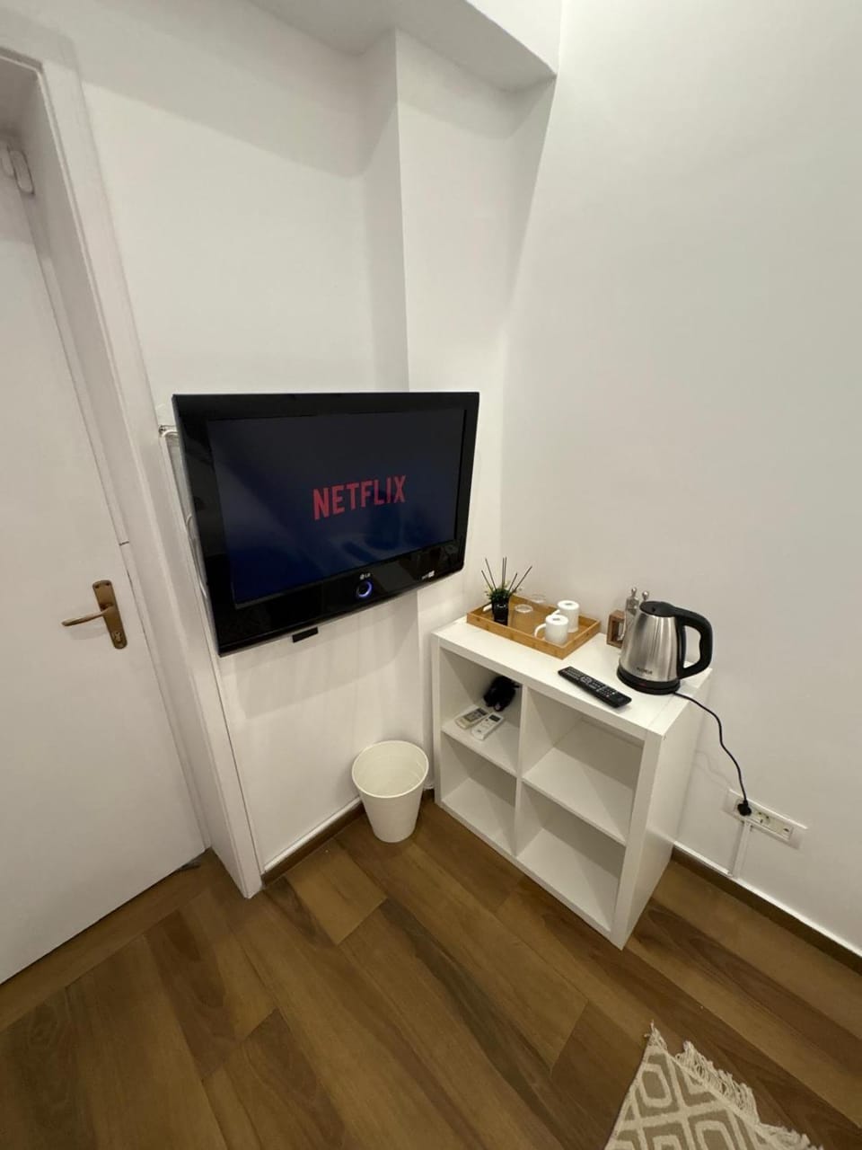 TV and multimedia, hair dryier