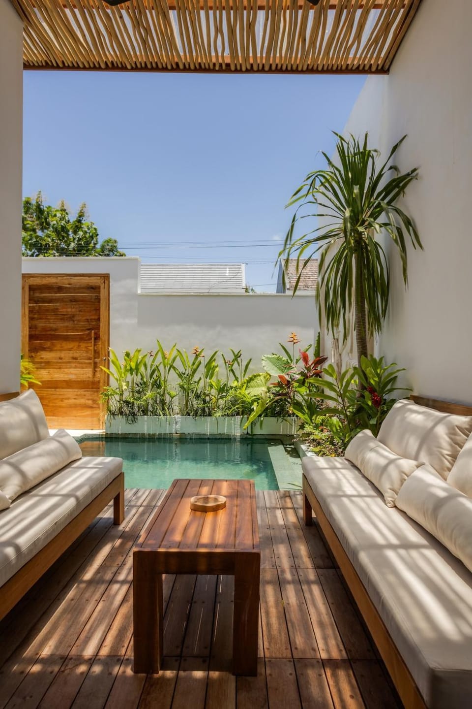 Patio, Swimming pool