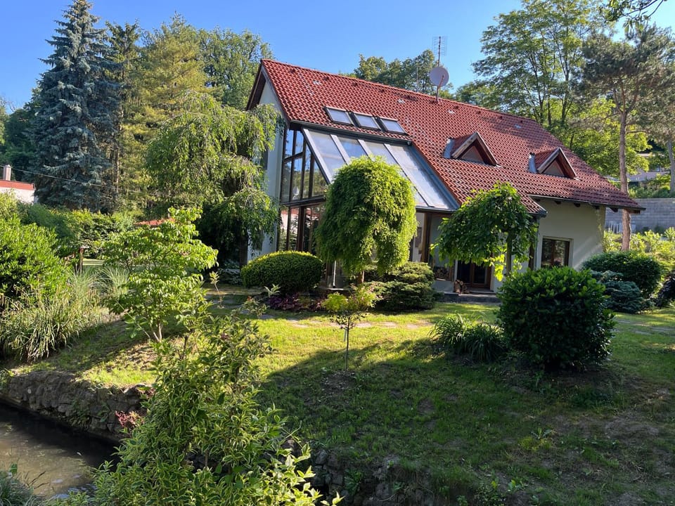 Property building, Garden
