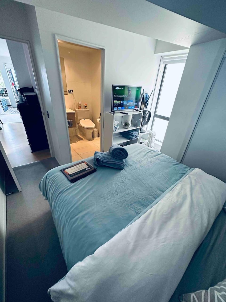 Bathroom, TV and multimedia, Bedroom