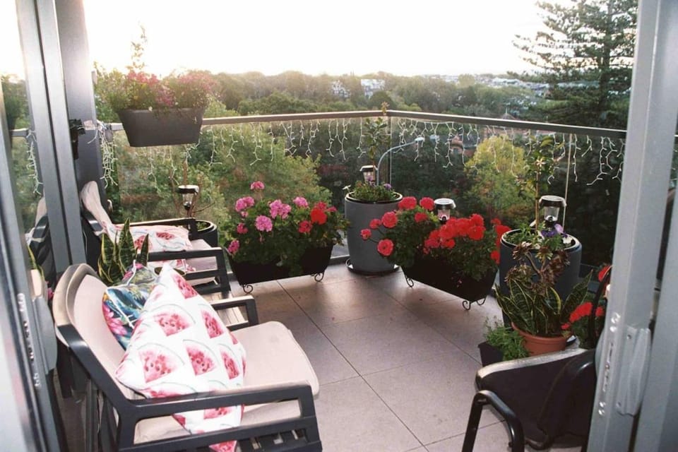 Balcony/Terrace, Seating area, Garden view