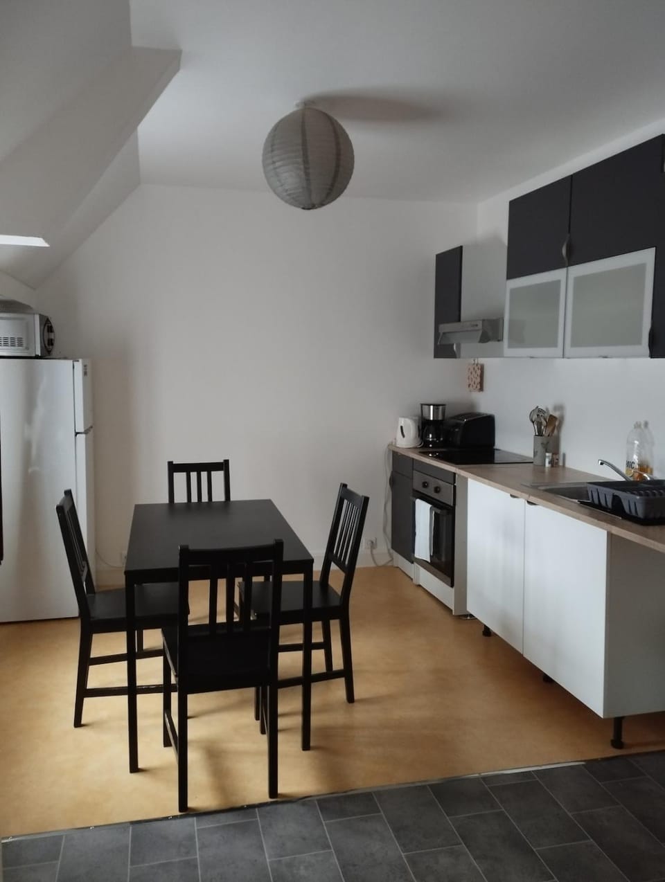 Kitchen or kitchenette, Seating area, Dining area, oven, stove