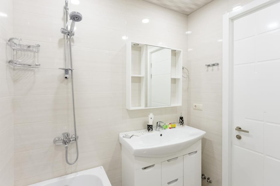 Shower, Bathroom, towels