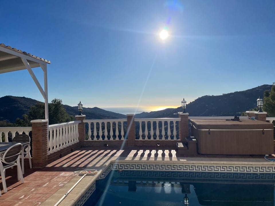 Natural landscape, Balcony/Terrace, Sea view, Swimming pool