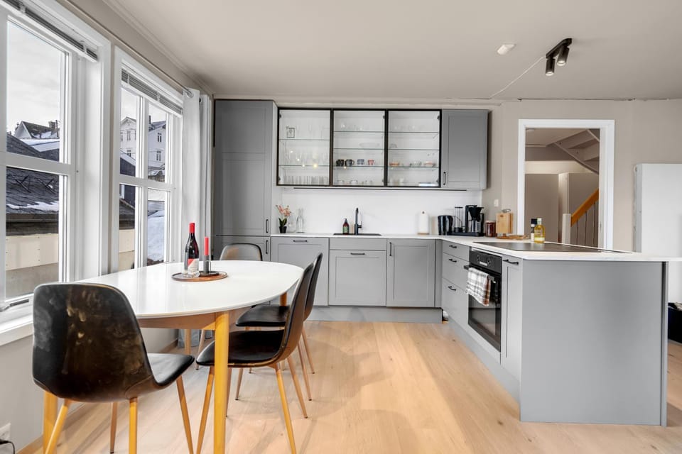 Arctic Skyline Apartment l Uptown l Amazing View Apartment in Tromso