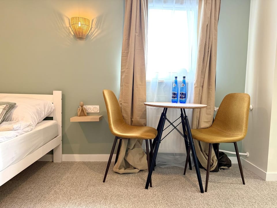 Spring Warsaw Central 1-Bedroom Apartment with City View Apartment in Warsaw