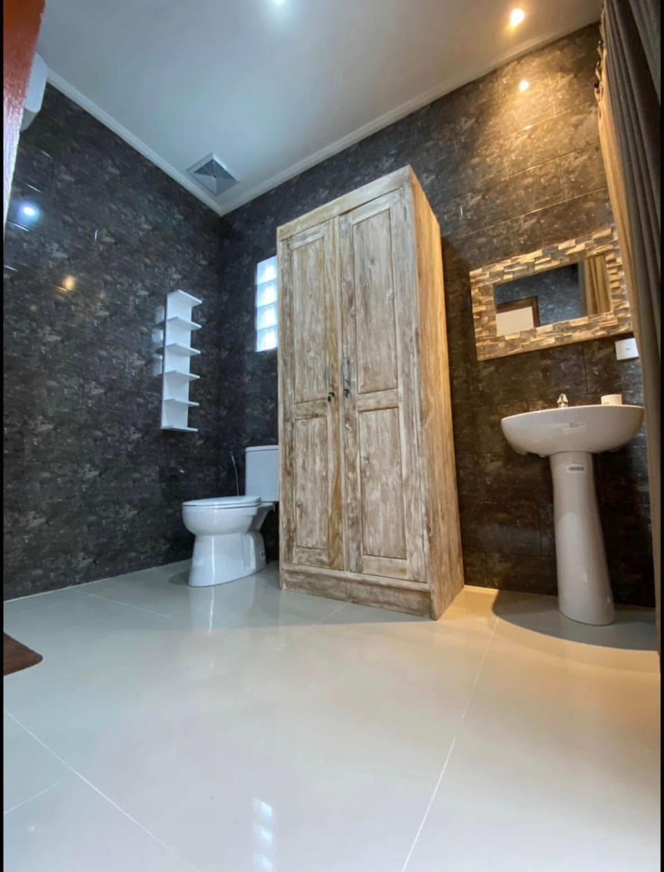 Intan Arya Villa Apartment in North Kuta