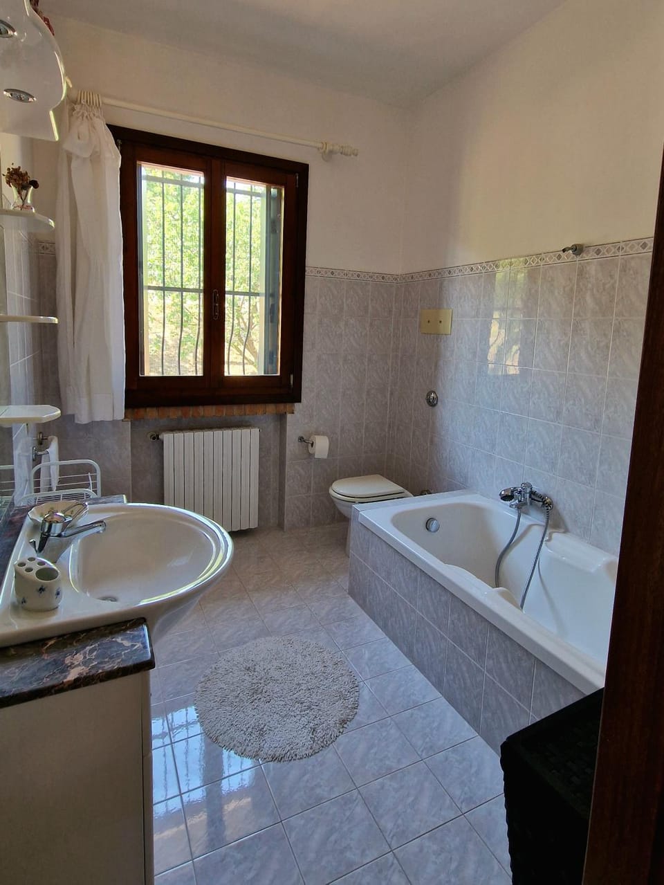 Bathroom, Bath