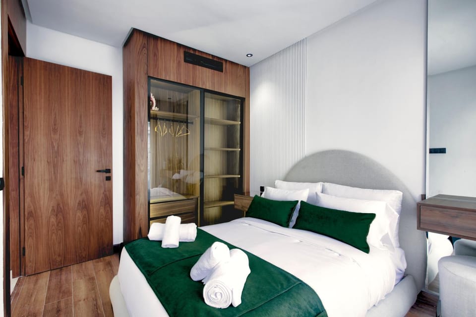Modern Apartment Casablanca Quartier des Princesses 1BR Netflix Balcony Parking - Om Apartment in Casablanca