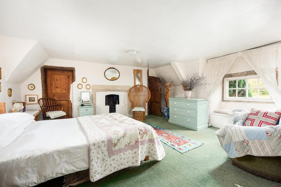 Charming Compton House near Cheddar Villa in Sedgemoor