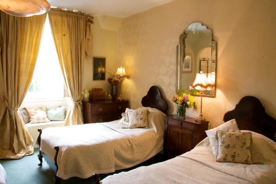 Charming Compton House near Cheddar Villa in Sedgemoor