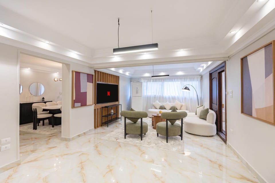 TV and multimedia, Seating area, air conditioner