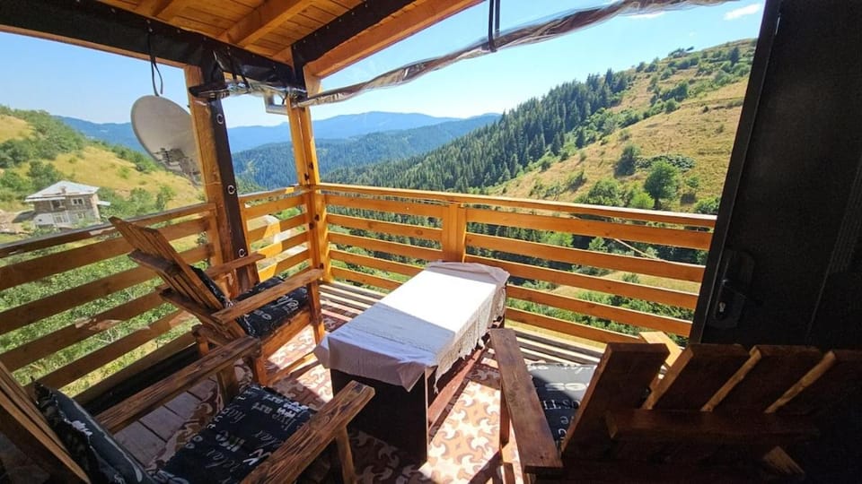 House Slivovi - a tavern with a fireplace and a panoramic view House in Plovdiv Province