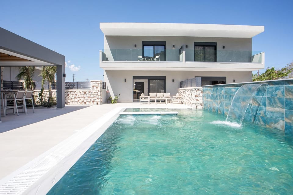 Property building, Patio, Day, Swimming pool