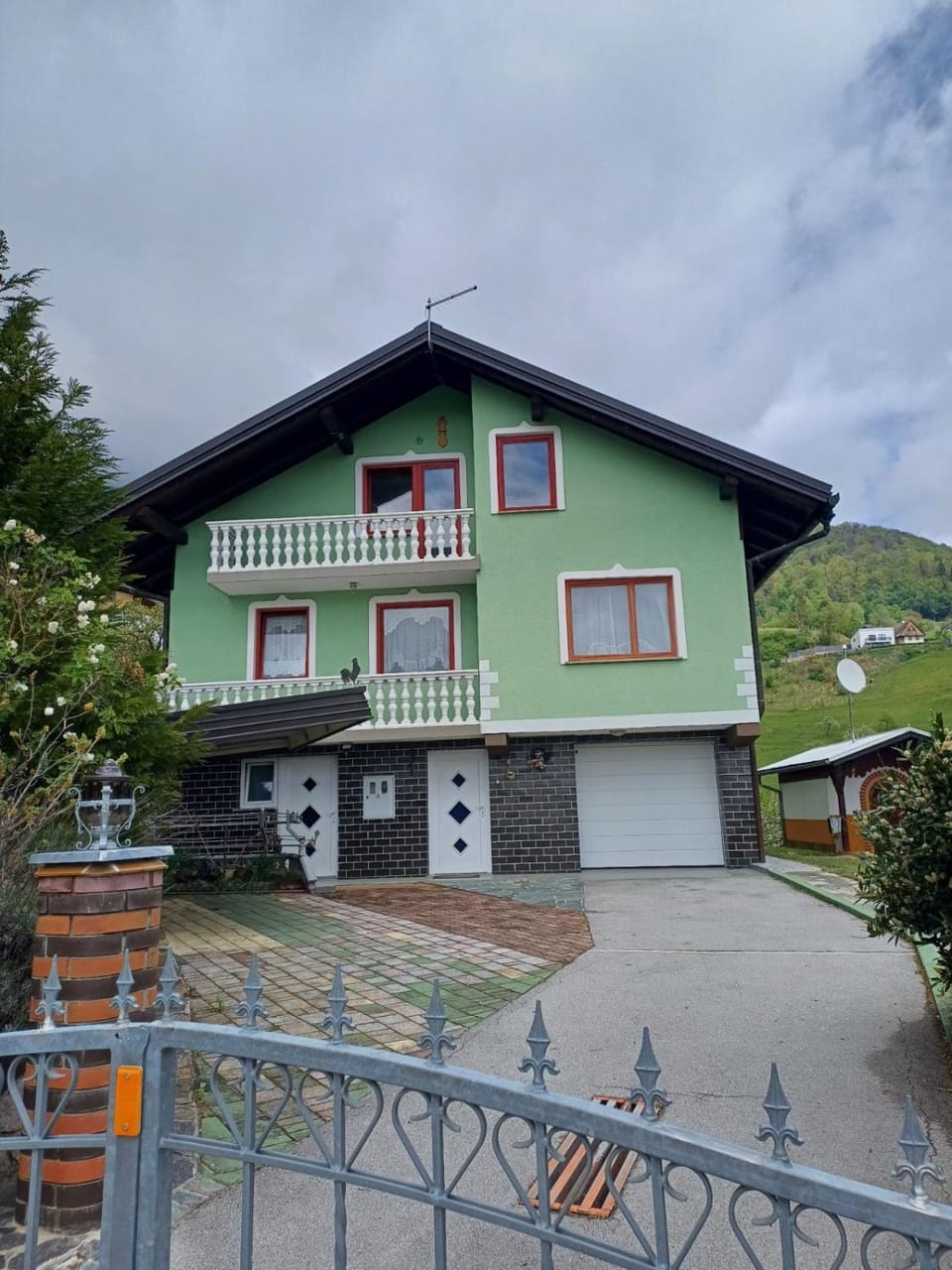 Farrmhouse with Goats and Garden Apartment in Slovenia