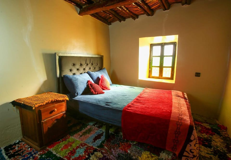Bed, Photo of the whole room