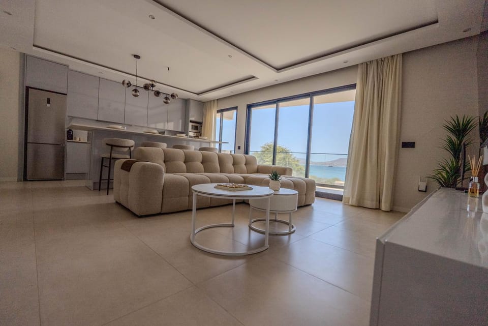 Living room, Sea view