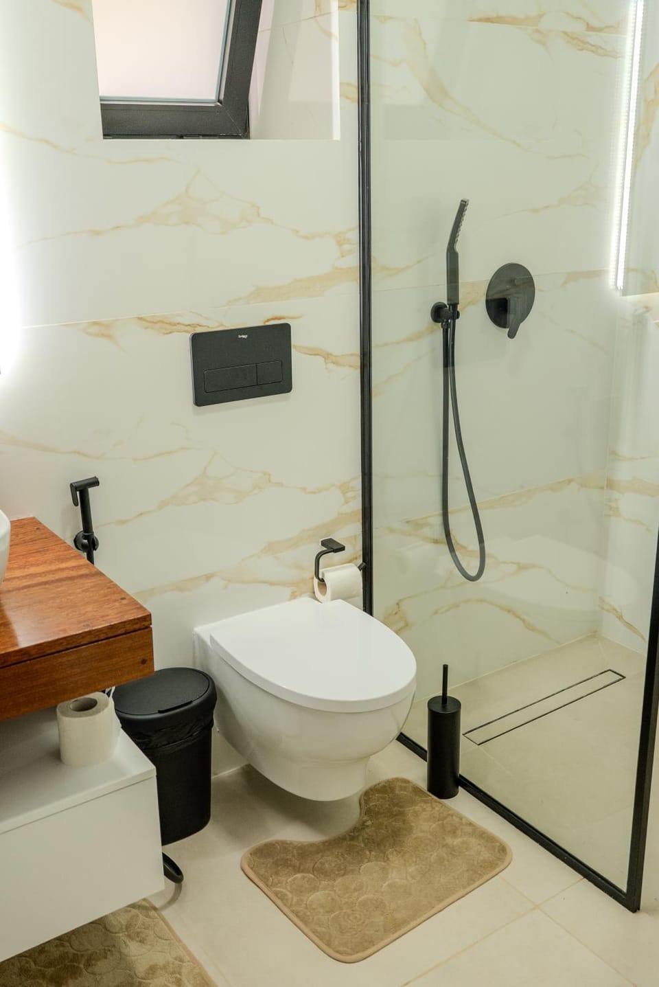 Shower, Toilet, Bathroom