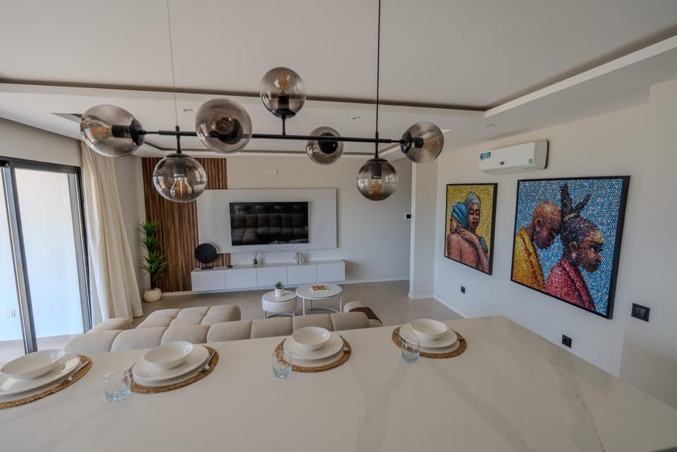 TV and multimedia, Kitchen or kitchenette, Dining area
