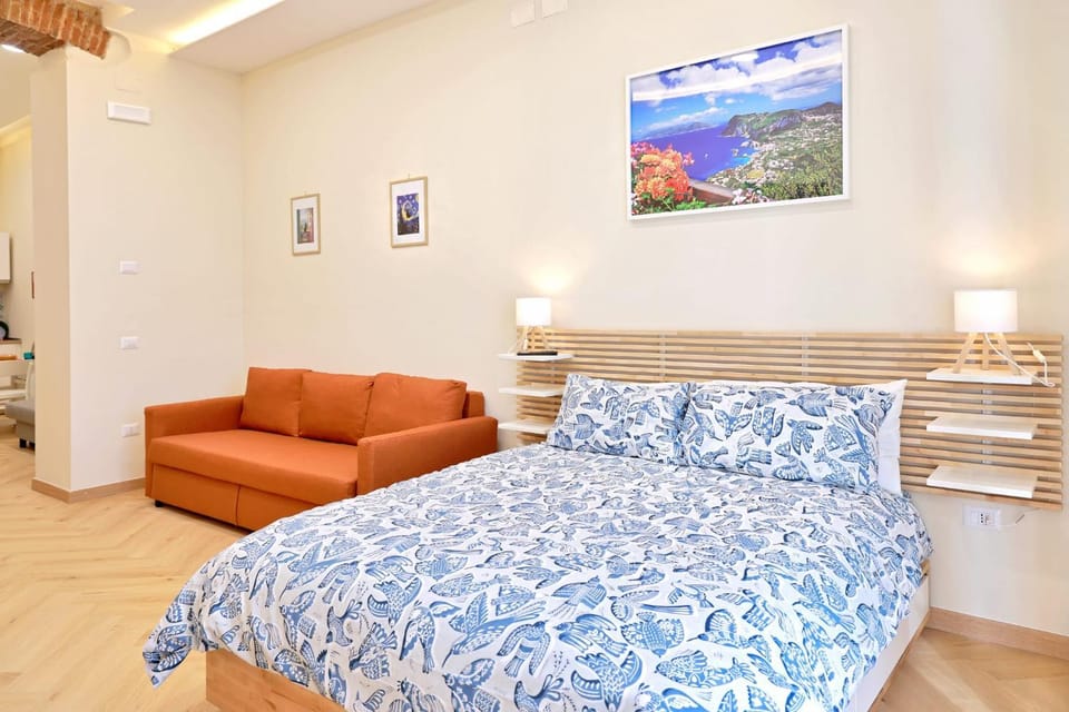 Bed, Living room, Bedroom