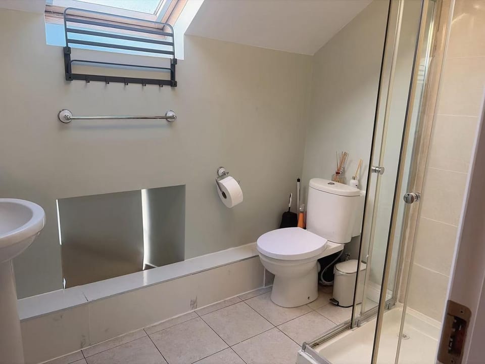 Cove Guest Accommodation Apartment hotel in County Clare