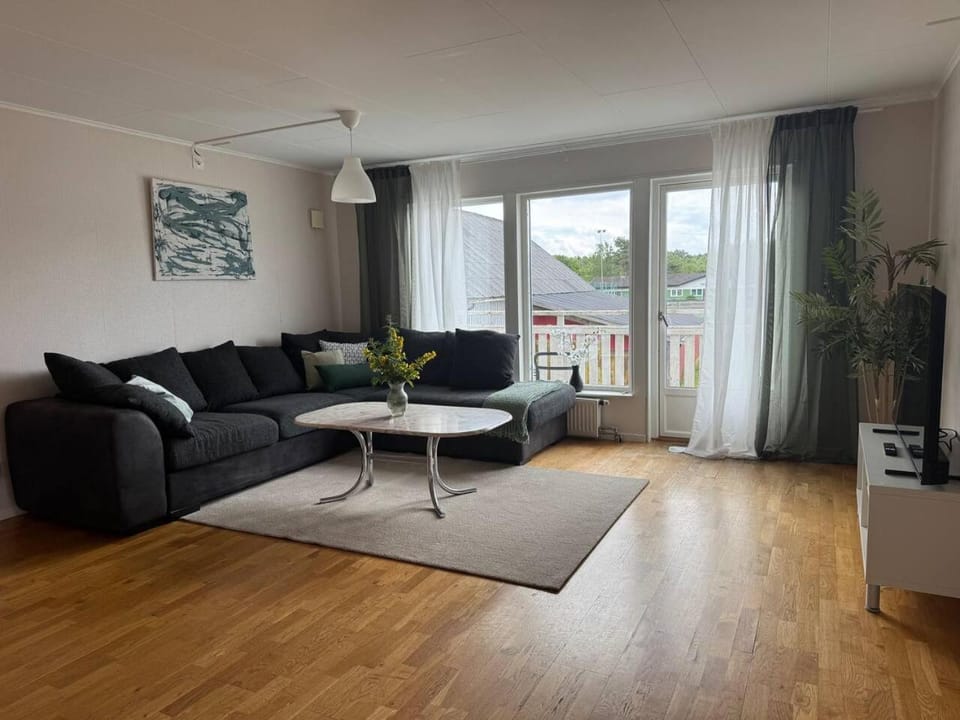 Workers Stay - Furnished Housing - Torslanda - Göteborg House in Gothenburg