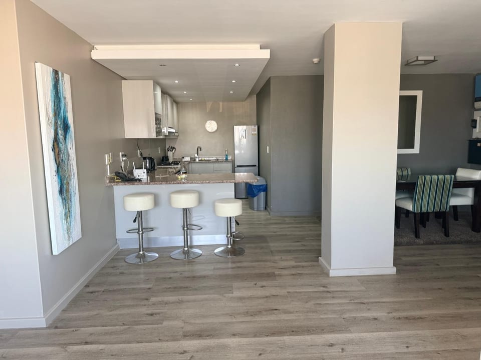 Relaxing Blouberg Beachfront view Apartment Apartment in Cape Town