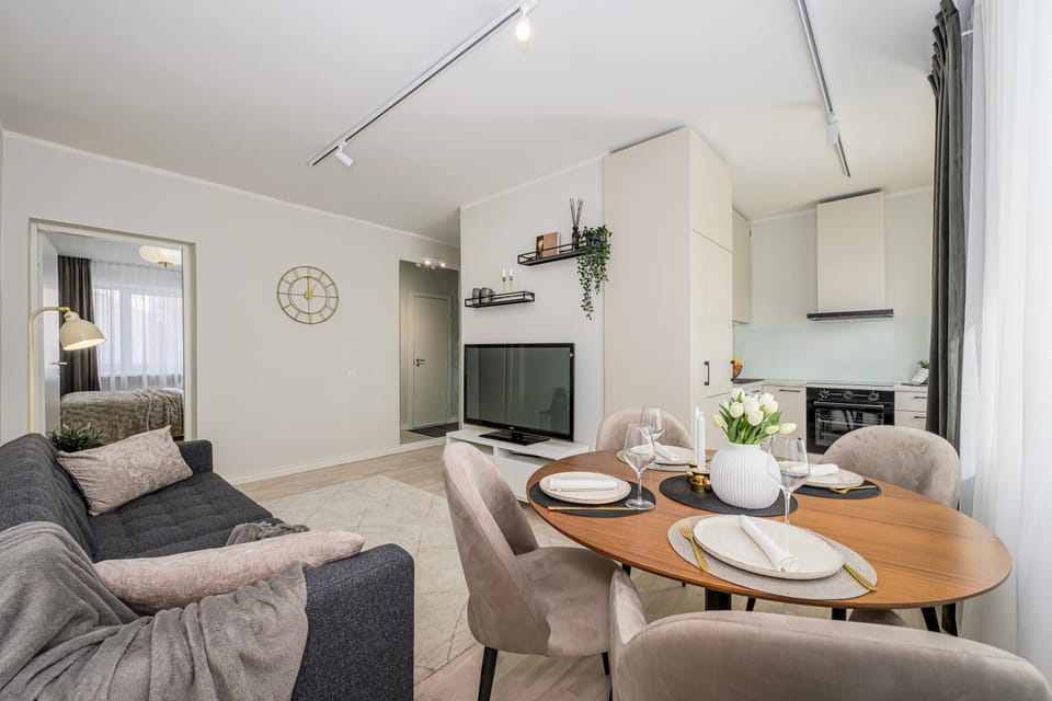 TV and multimedia, Living room, Dining area