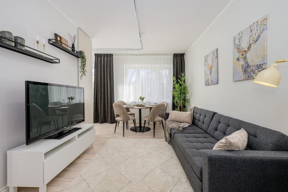 TV and multimedia, Living room, Dining area