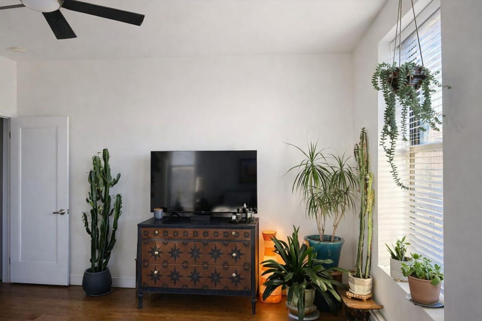 TV and multimedia, Bedroom