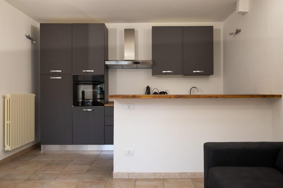 Humanitas - Leo Brothers - Leopardi 1 Apartment in Lombardy