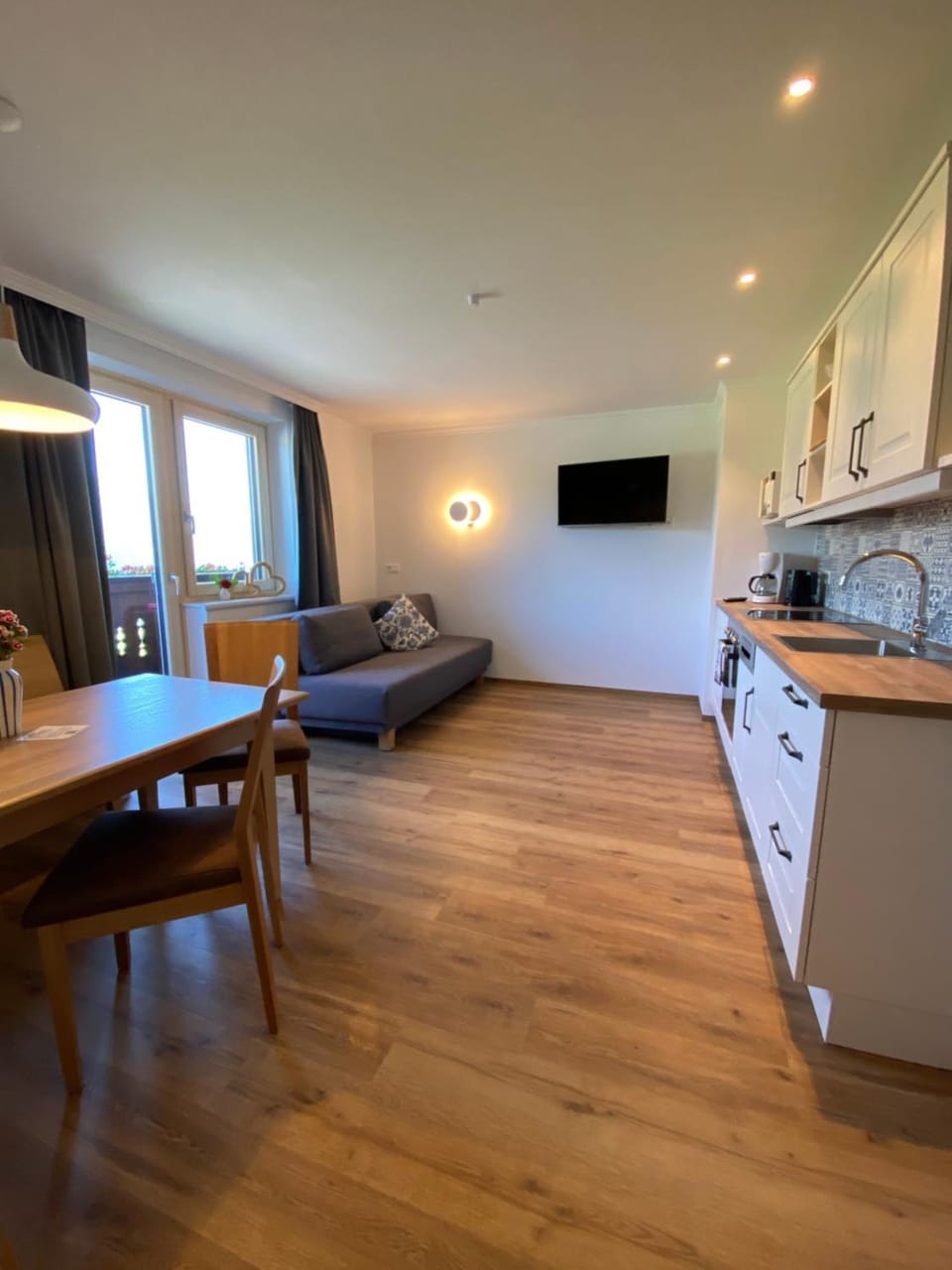 Kitchen or kitchenette, Living room, Dining area