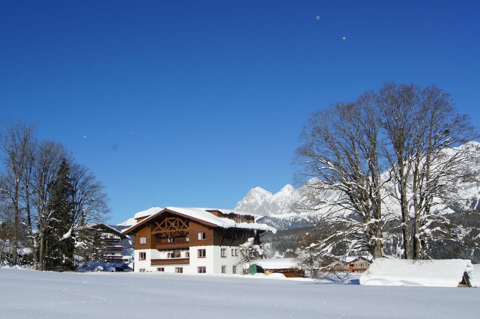 Off site, Day, Natural landscape, Winter, Mountain view