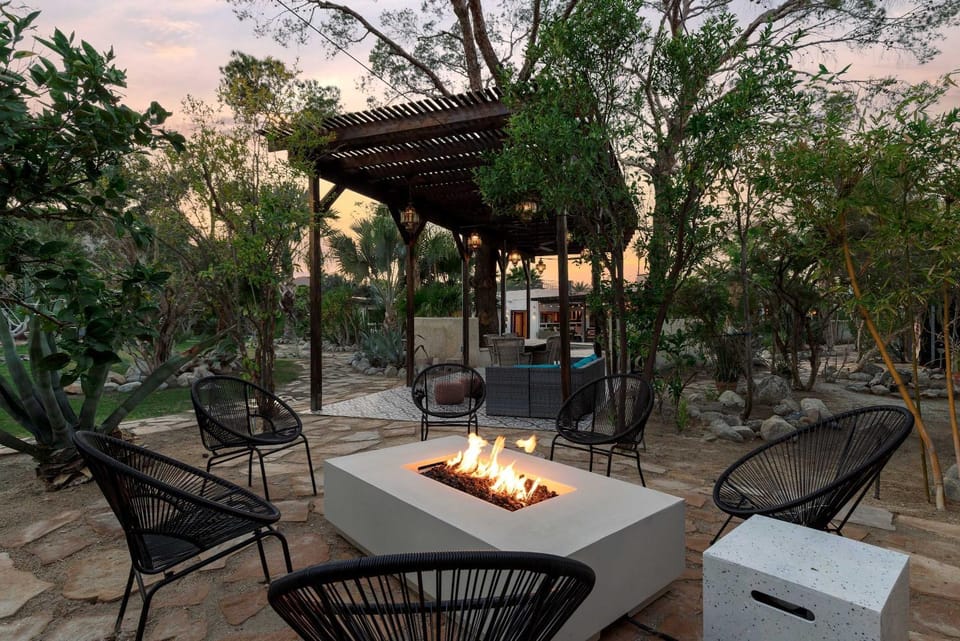 Monkey Manor - Pool Sauna Mtn Views Lush Garden House in Palm Springs