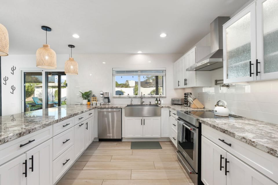 NEW The Brexton Luxe Scottsdale Pool Oasis House in Scottsdale