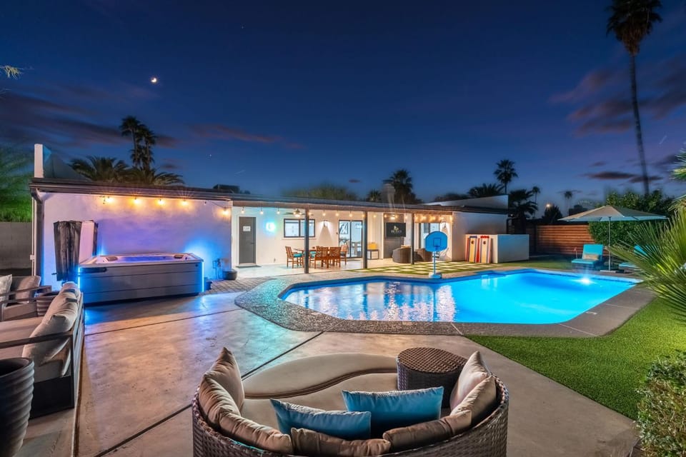 NEW The Brexton Luxe Scottsdale Pool Oasis House in Scottsdale