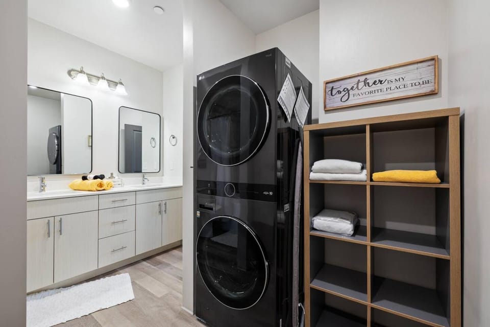 Miss Snow Butterfly +24/7Gym + Accessible +Laundry Apartment in Ephraim