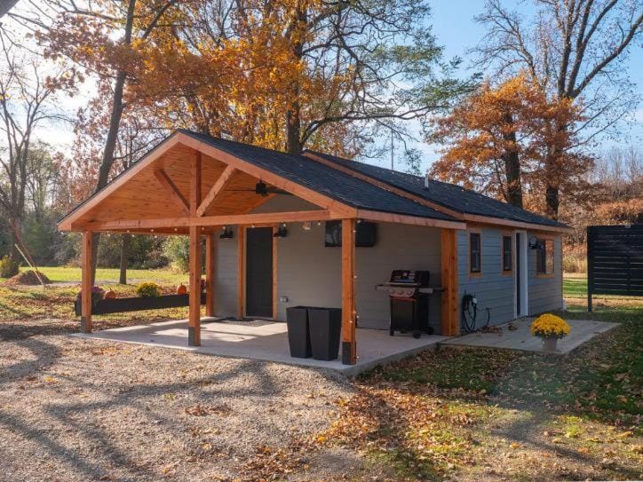 Property building, Patio
