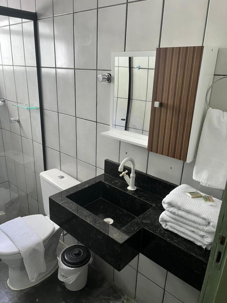 Bathroom, towels