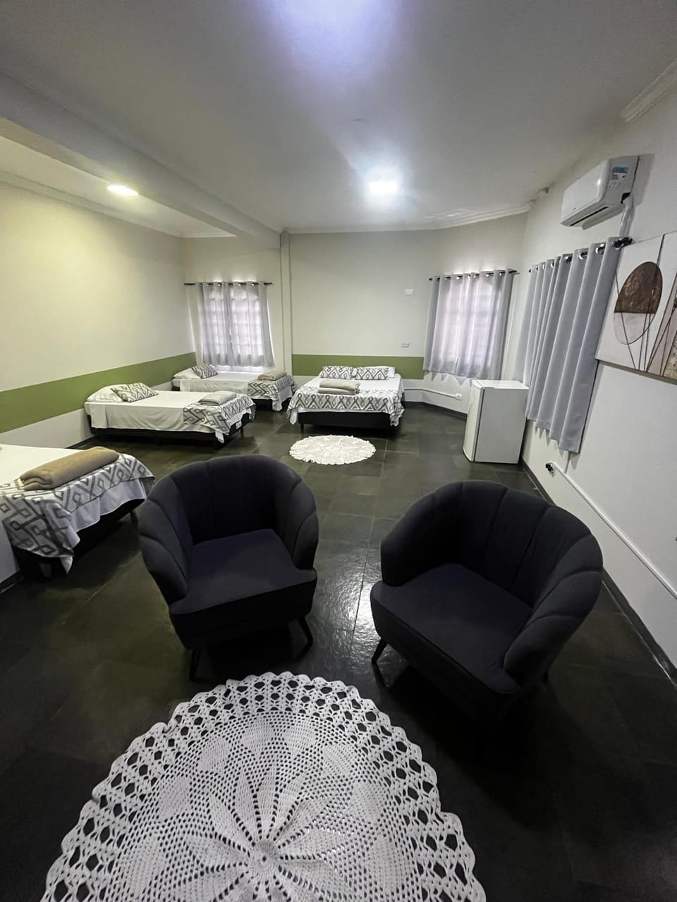 Bed, Photo of the whole room, Seating area, Bedroom